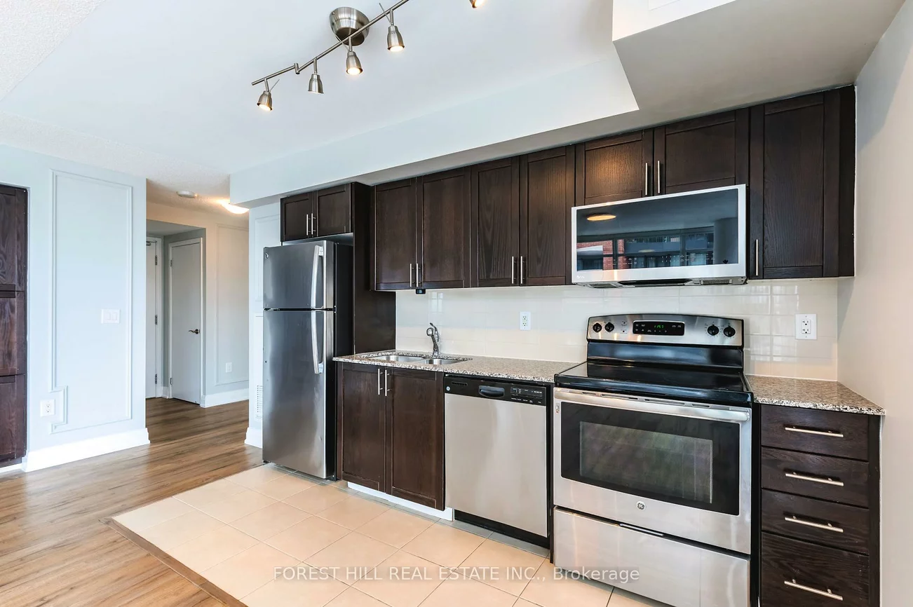 830, Lawrence, Yorkdale-Glen Park, Toronto