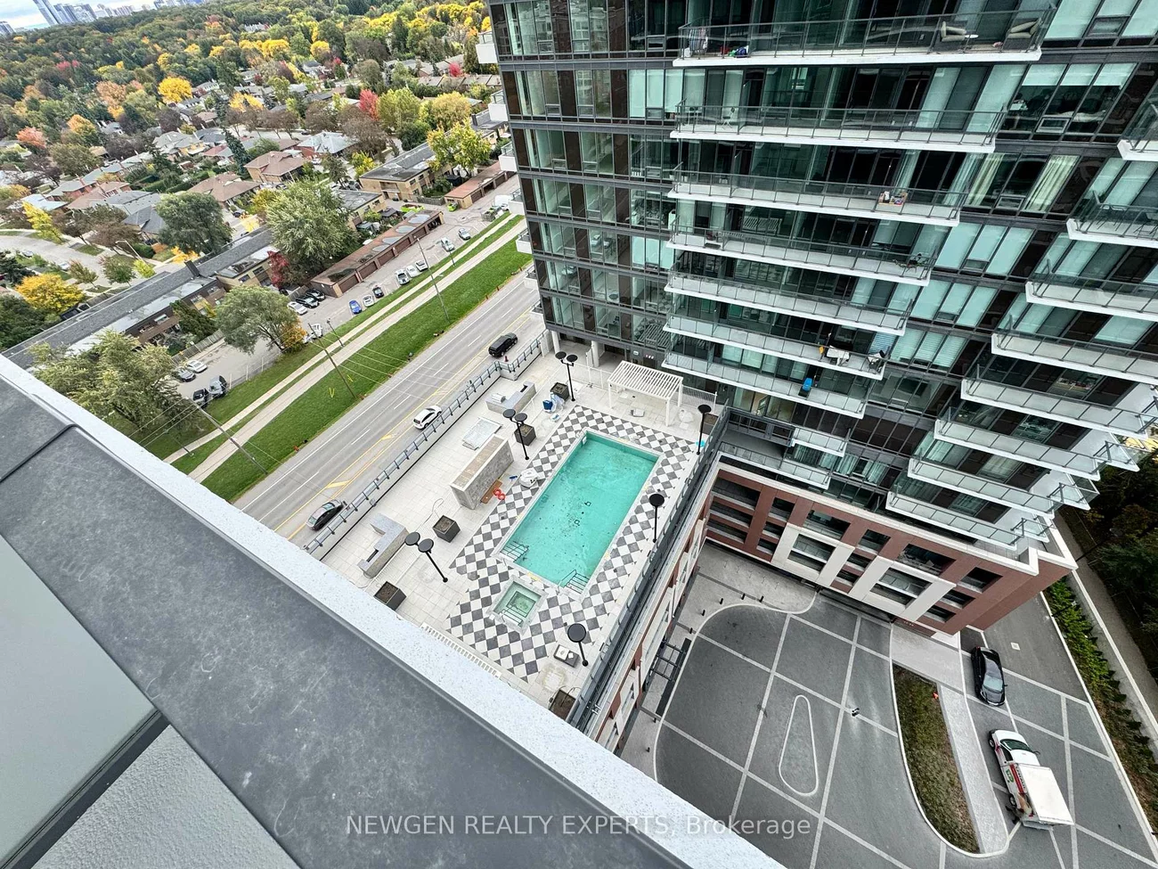 4010, Eglinton, Humber Heights, Toronto