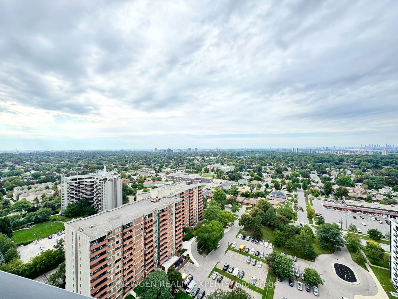 4010, Eglinton, Humber Heights, Toronto