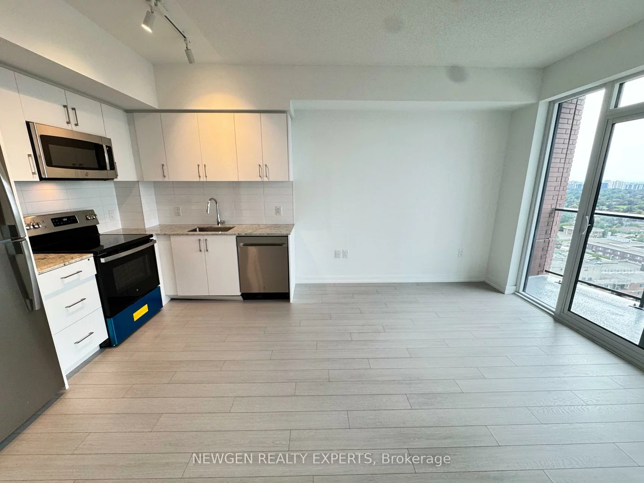 4010, Eglinton, Humber Heights, Toronto