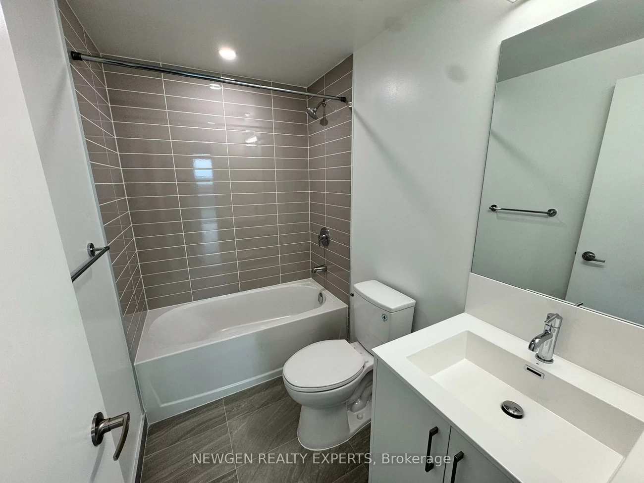4010, Eglinton, Humber Heights, Toronto