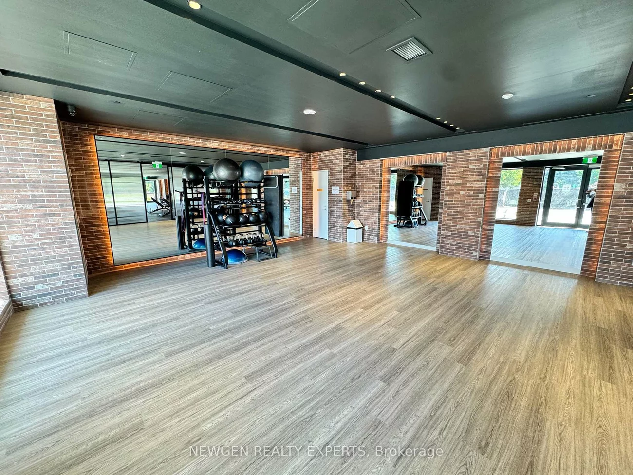 4010, Eglinton, Humber Heights, Toronto