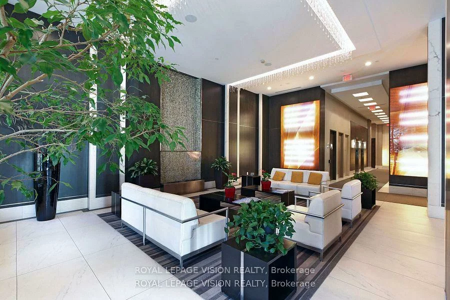 181, Wynford, Banbury-Don Mills, Toronto