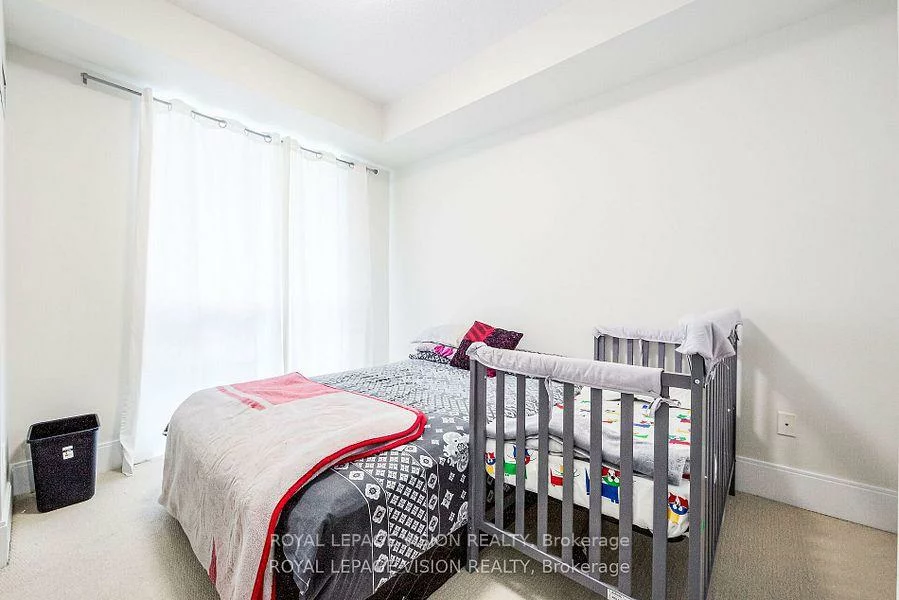 181, Wynford, Banbury-Don Mills, Toronto