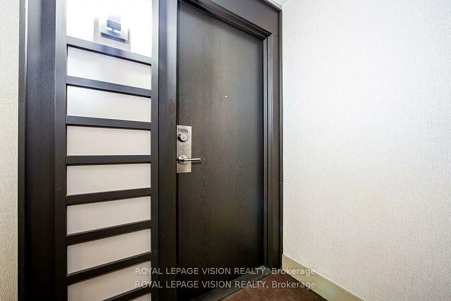 181, Wynford, Banbury-Don Mills, Toronto