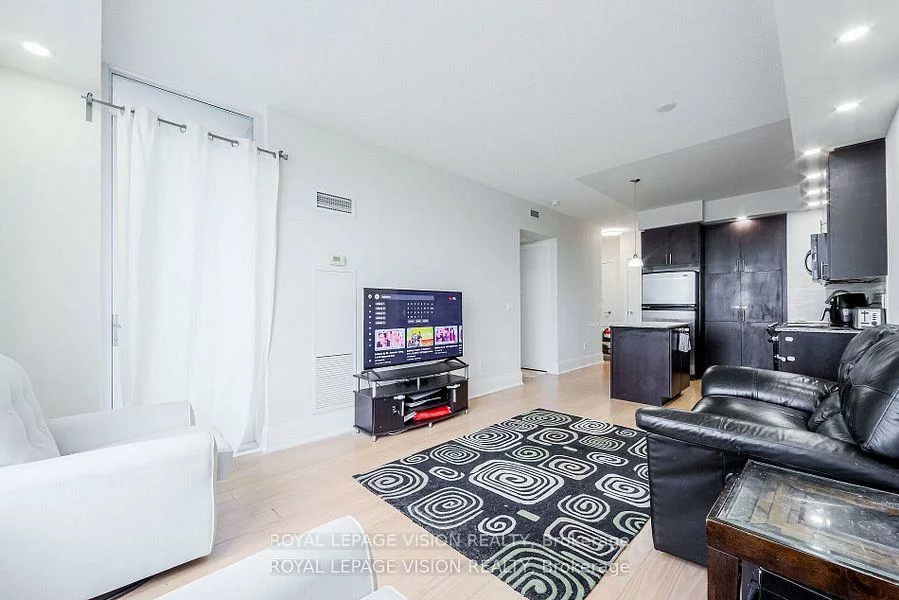 181, Wynford, Banbury-Don Mills, Toronto