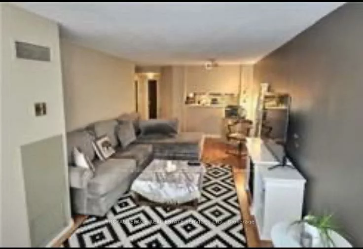 717, Bay, Bay Street Corridor, Toronto