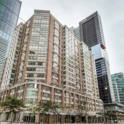 717, Bay, Bay Street Corridor, Toronto