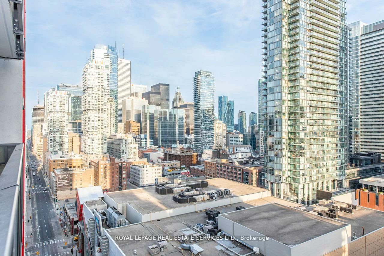330, Richmond, Waterfront Communities C1, Toronto