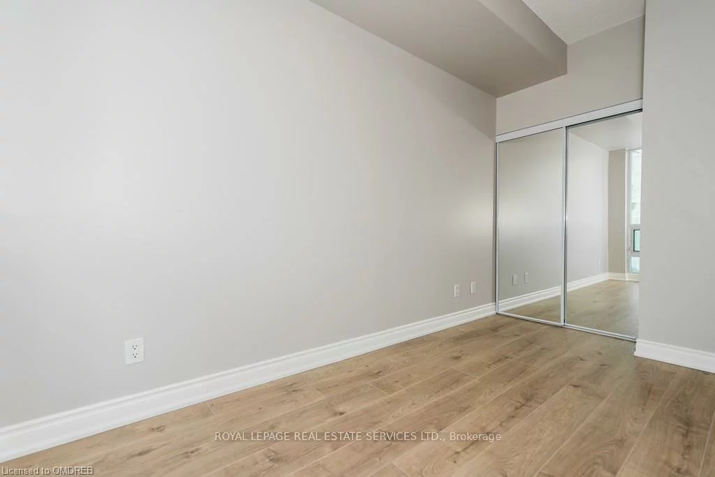 16, Yonge, Waterfront Communities C1, Toronto