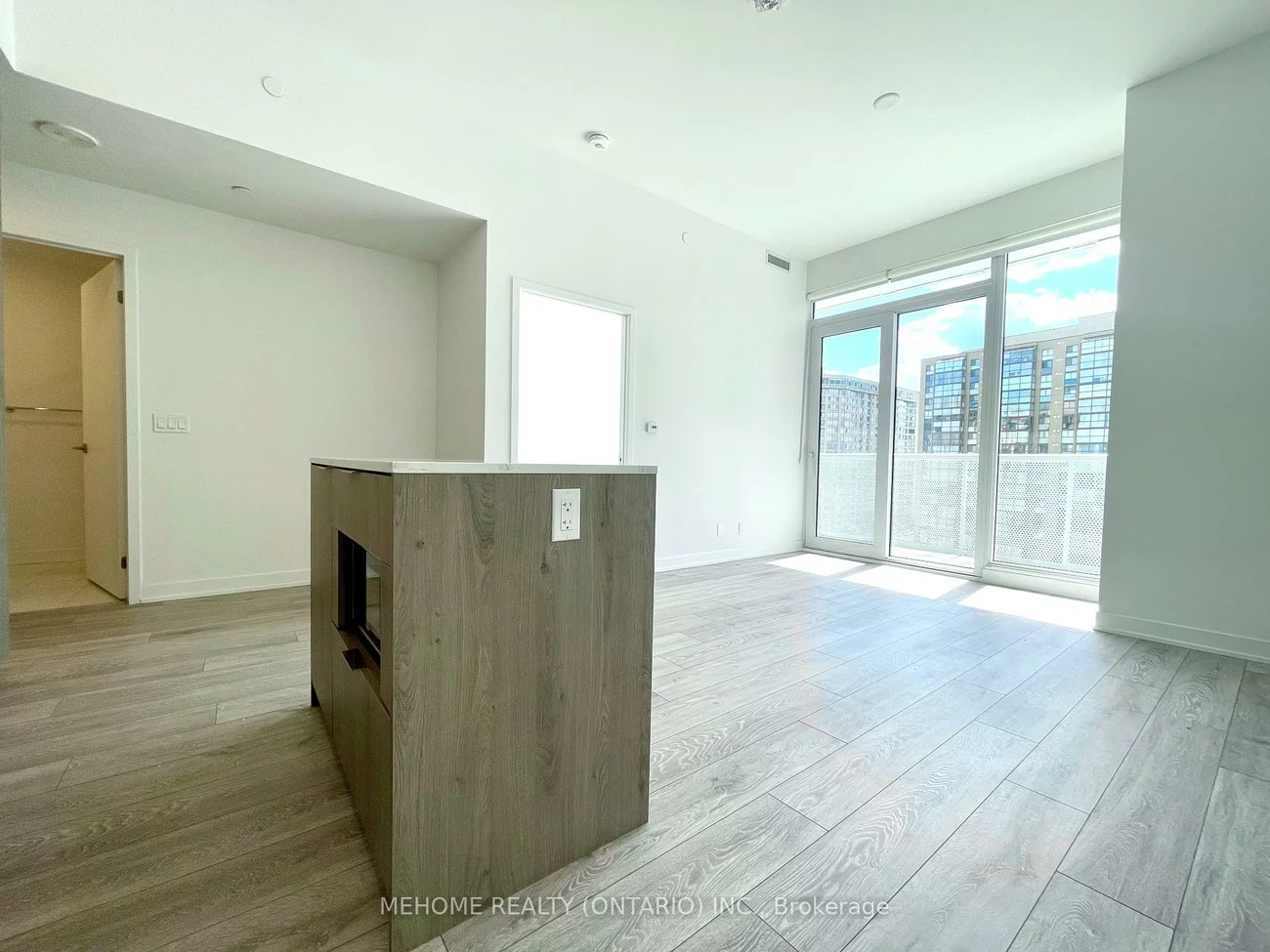 15, Holmes, Willowdale East, Toronto