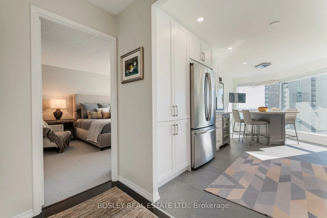 10, Queens, Waterfront Communities C1, Toronto