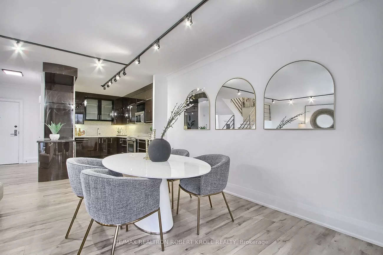 55A, Avenue, Annex, Toronto