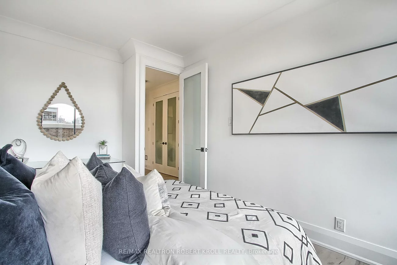 55A, Avenue, Annex, Toronto