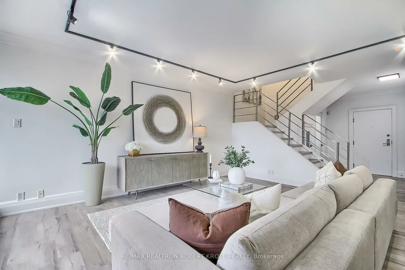 55A, Avenue, Annex, Toronto