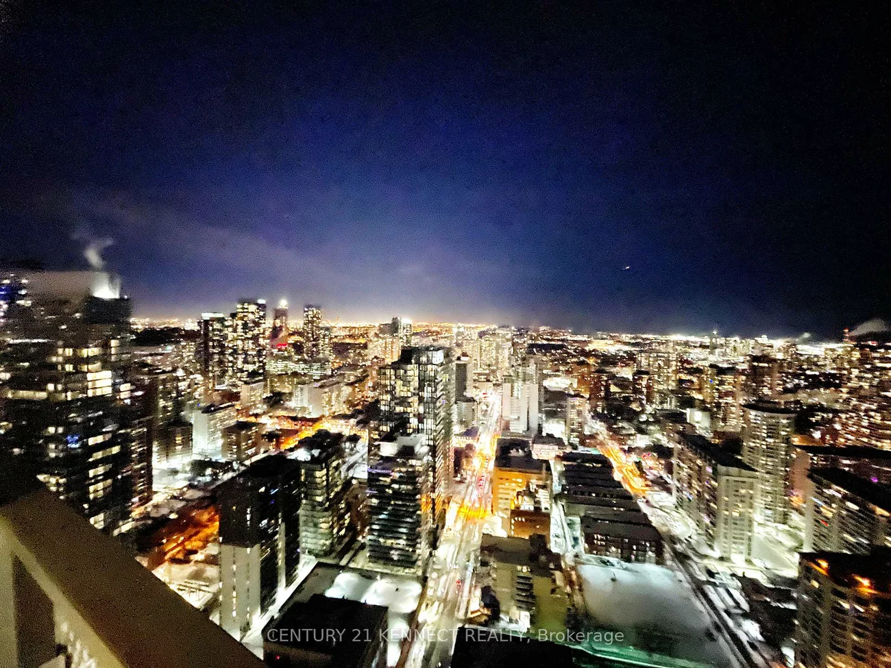 11, Wellesley, Bay Street Corridor, Toronto