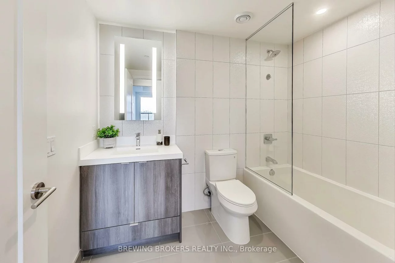 20, Inn On The Park, Banbury-Don Mills, Toronto