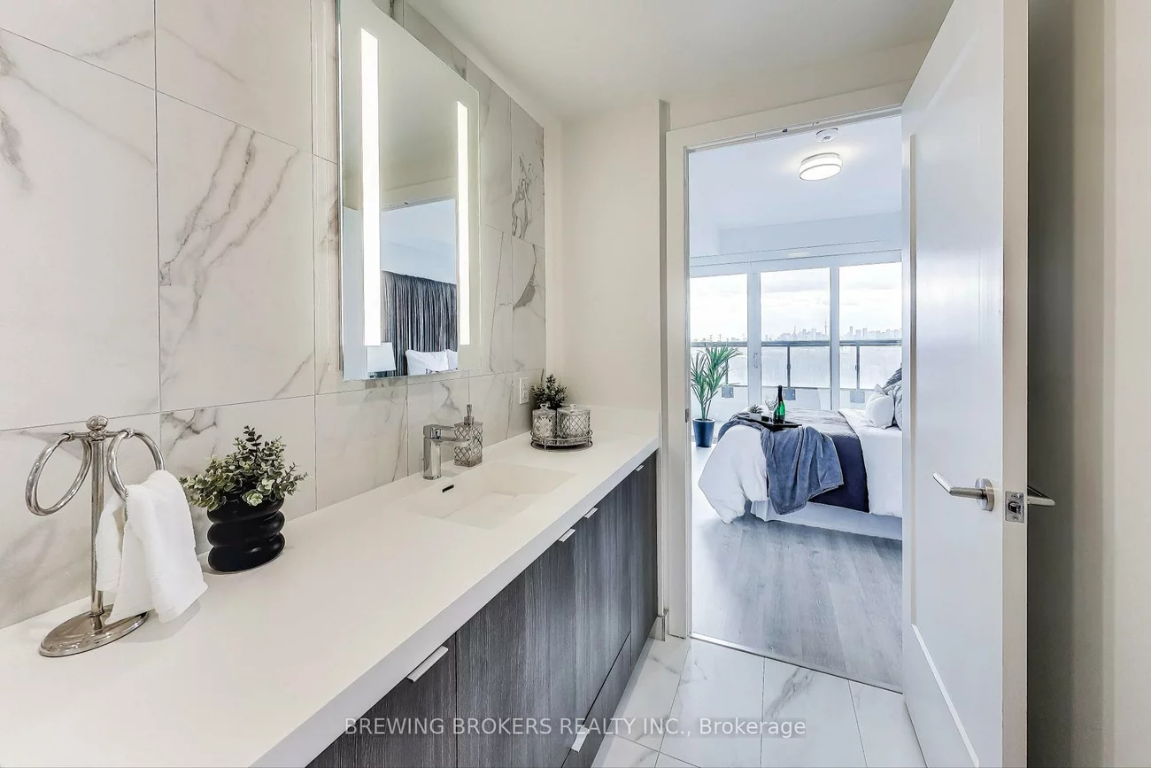 20, Inn On The Park, Banbury-Don Mills, Toronto