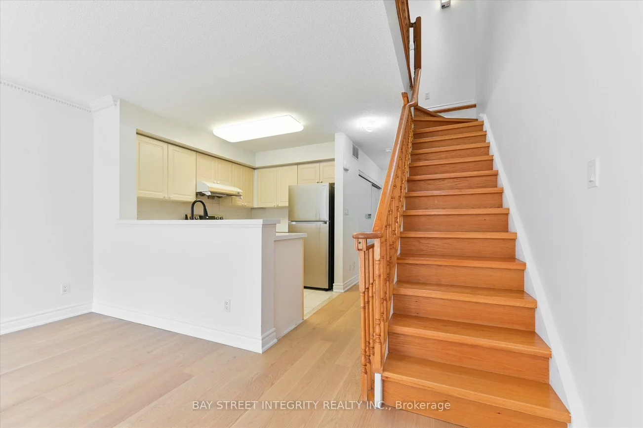 506, Grandview, Willowdale East, Toronto