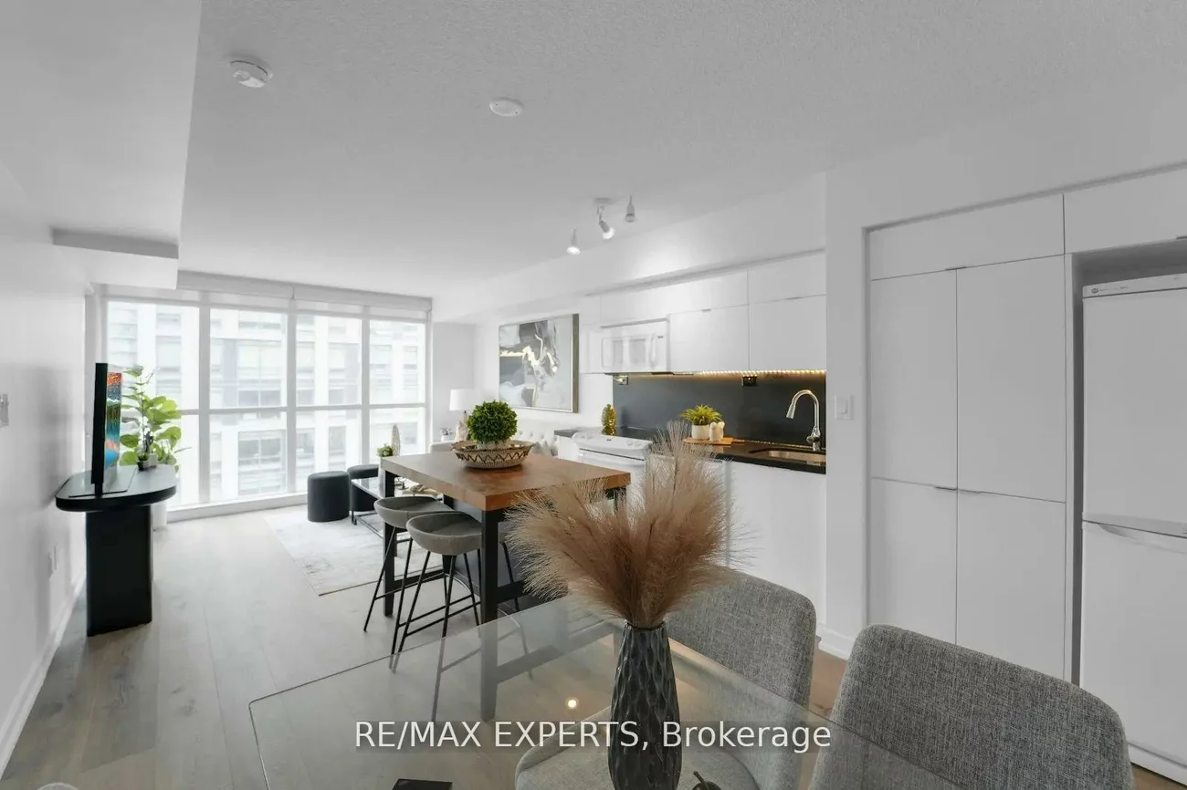 151, Dan Leckie, Waterfront Communities C1, Toronto