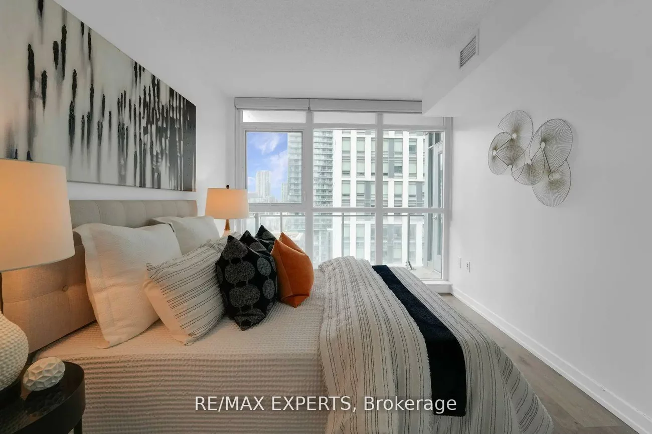 151, Dan Leckie, Waterfront Communities C1, Toronto