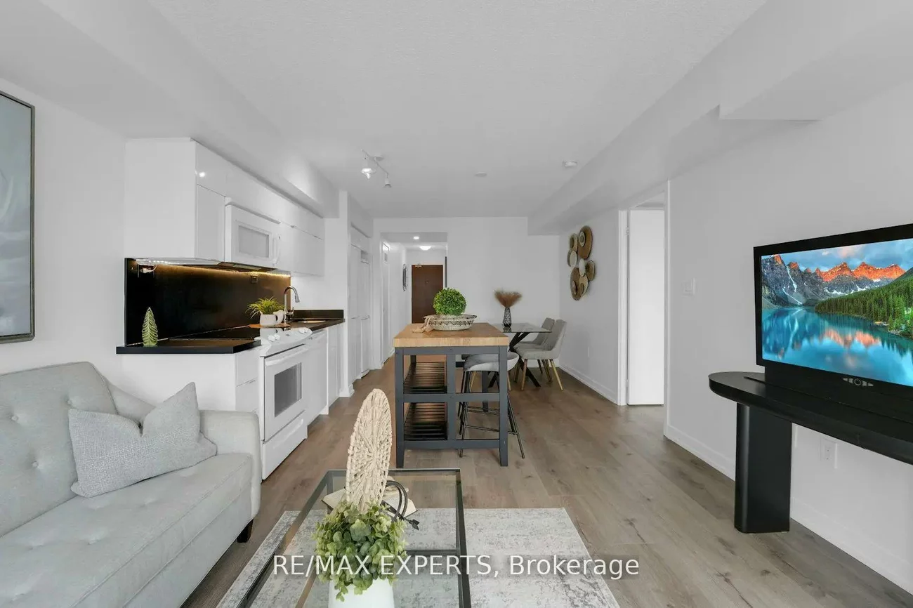 151, Dan Leckie, Waterfront Communities C1, Toronto