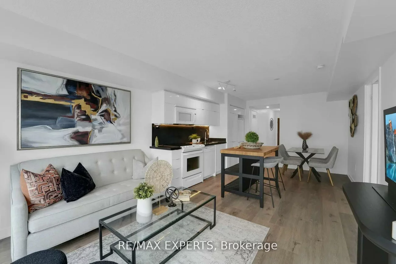 151, Dan Leckie, Waterfront Communities C1, Toronto