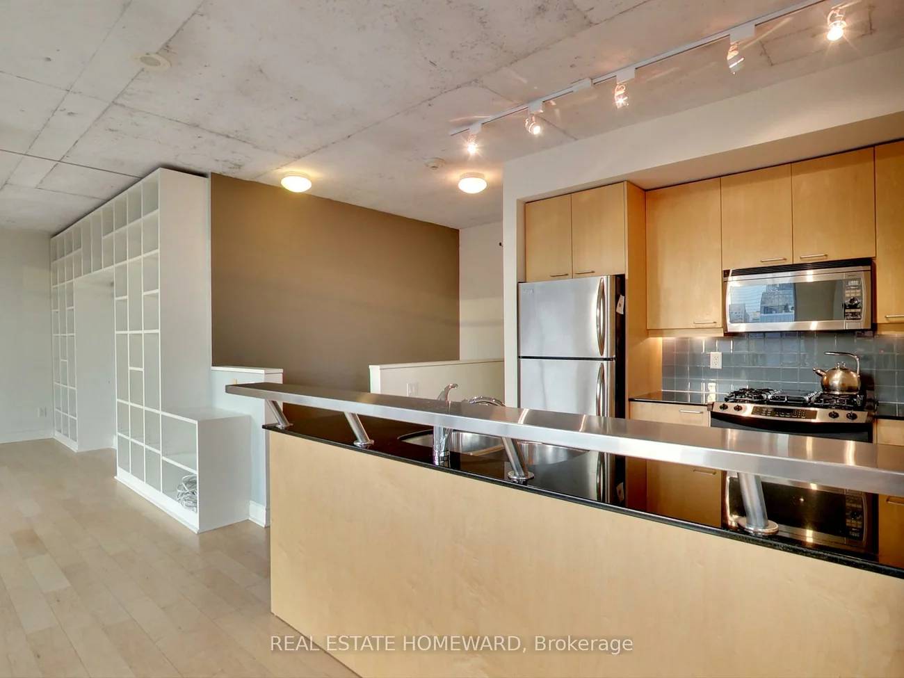 333, Adelaide, Moss Park, Toronto