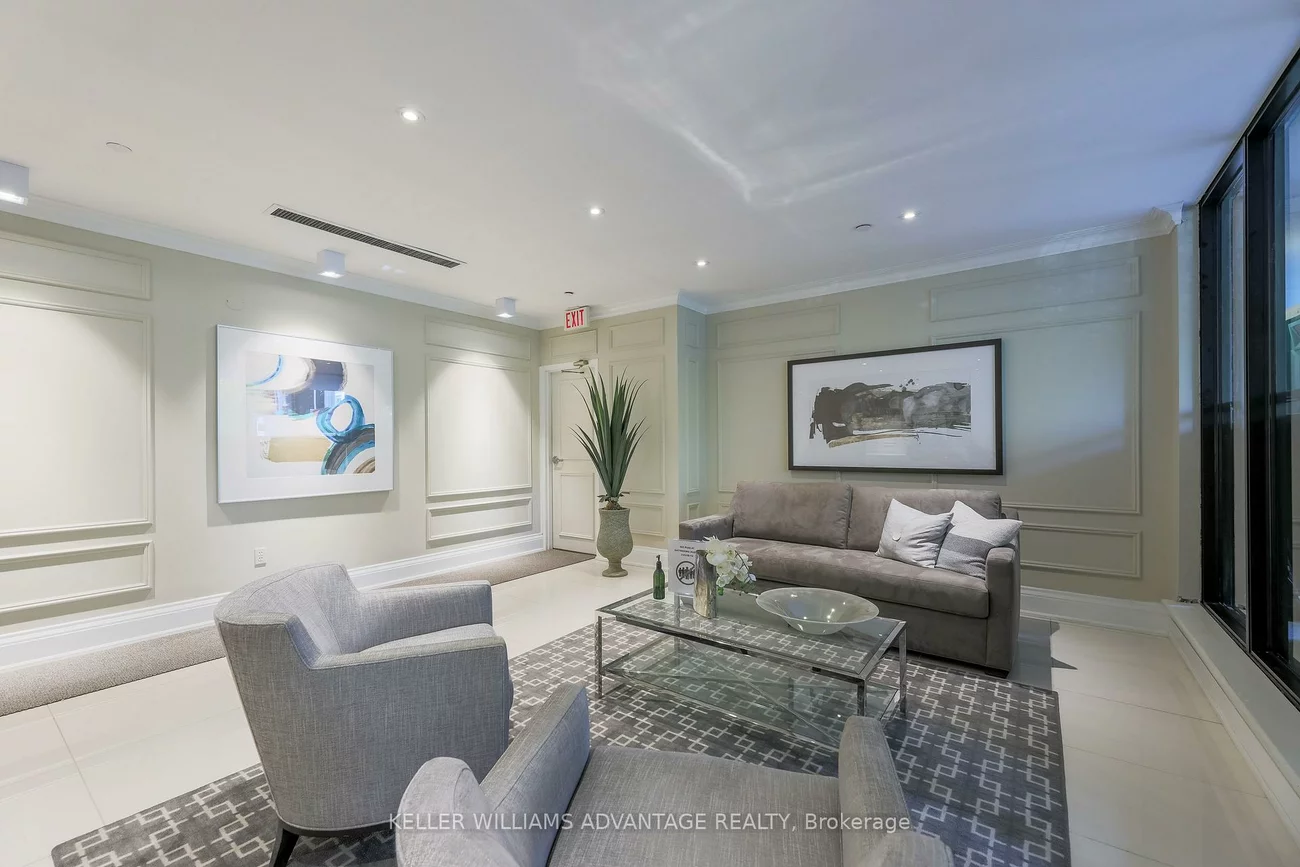70, Montclair, Forest Hill South, Toronto