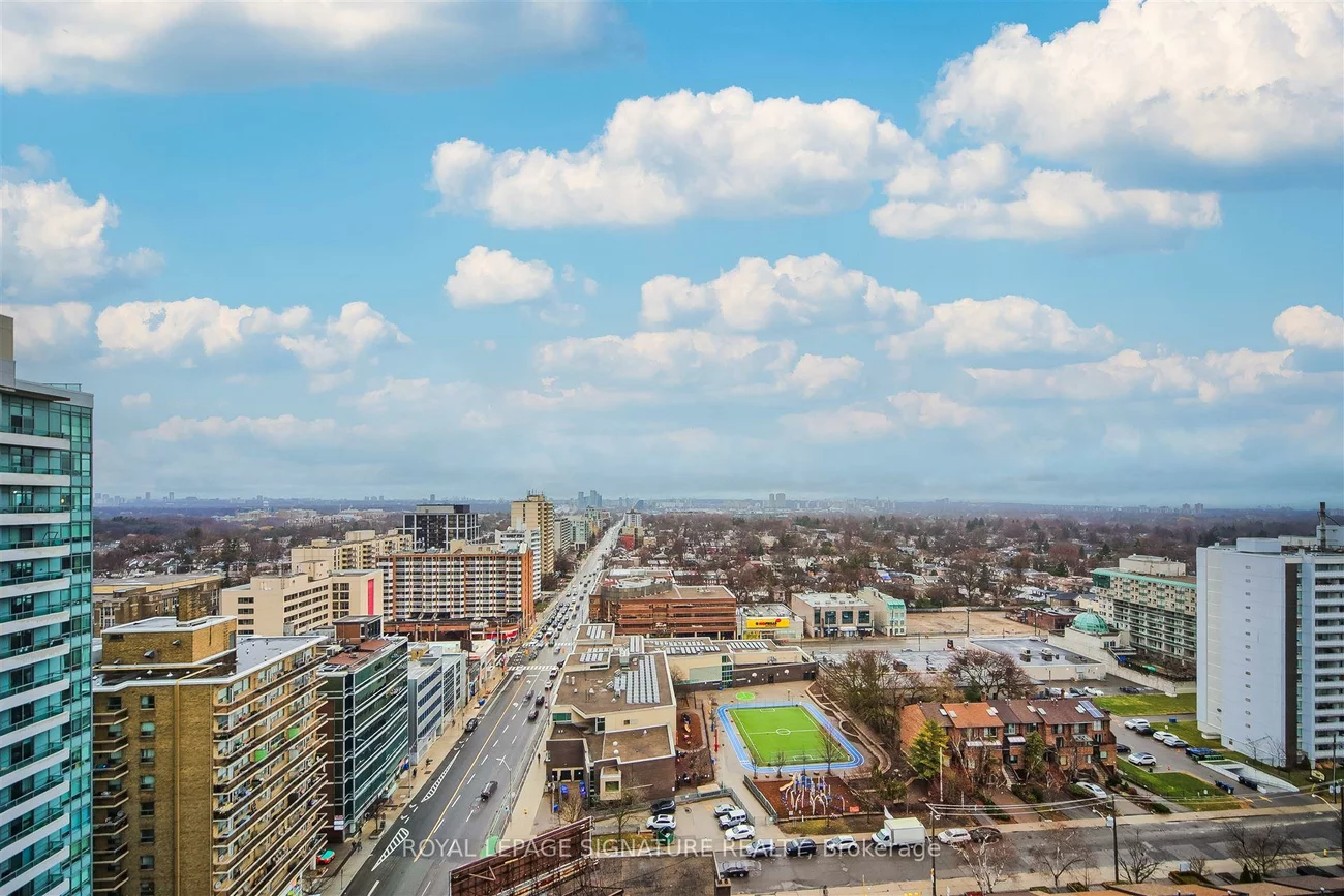 125, Redpath, Mount Pleasant West, Toronto
