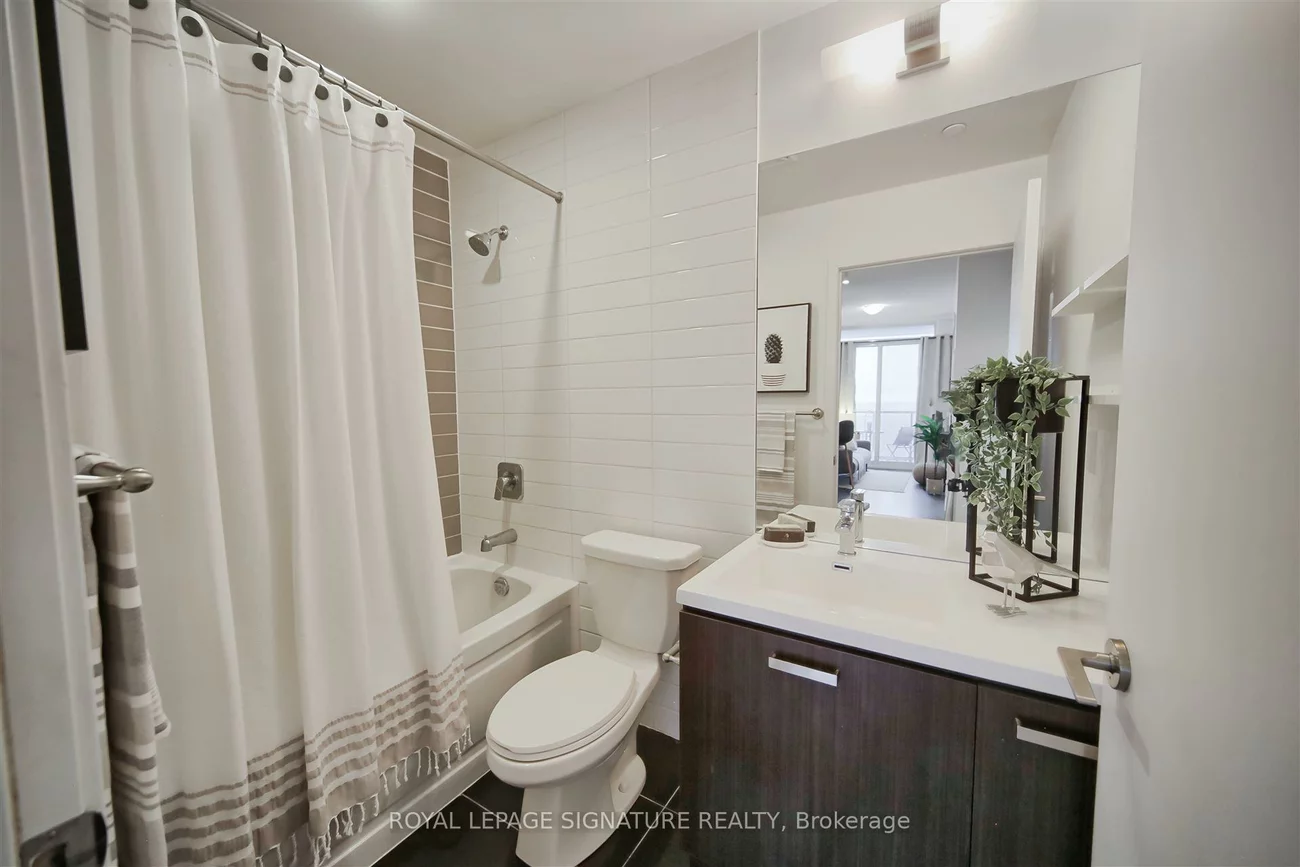 125, Redpath, Mount Pleasant West, Toronto