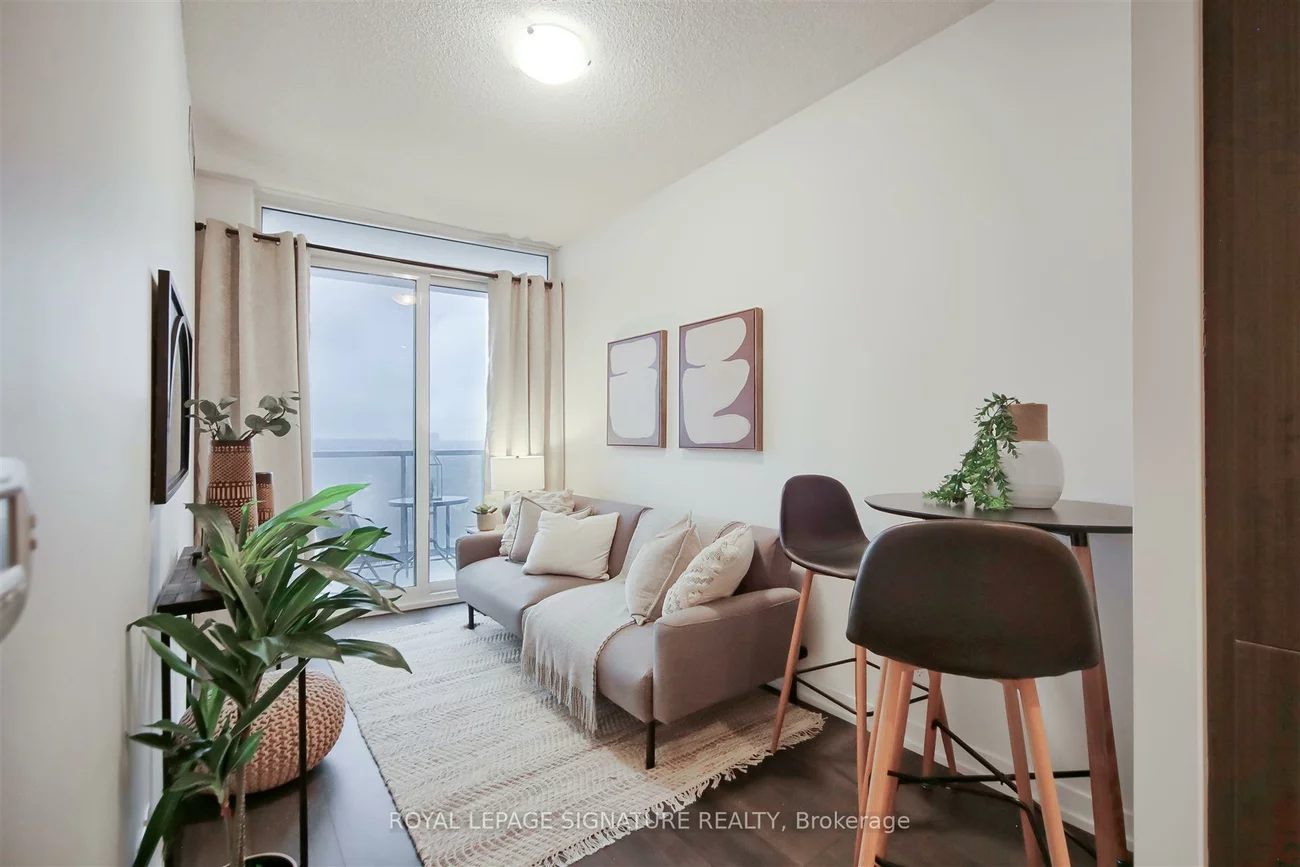 125, Redpath, Mount Pleasant West, Toronto