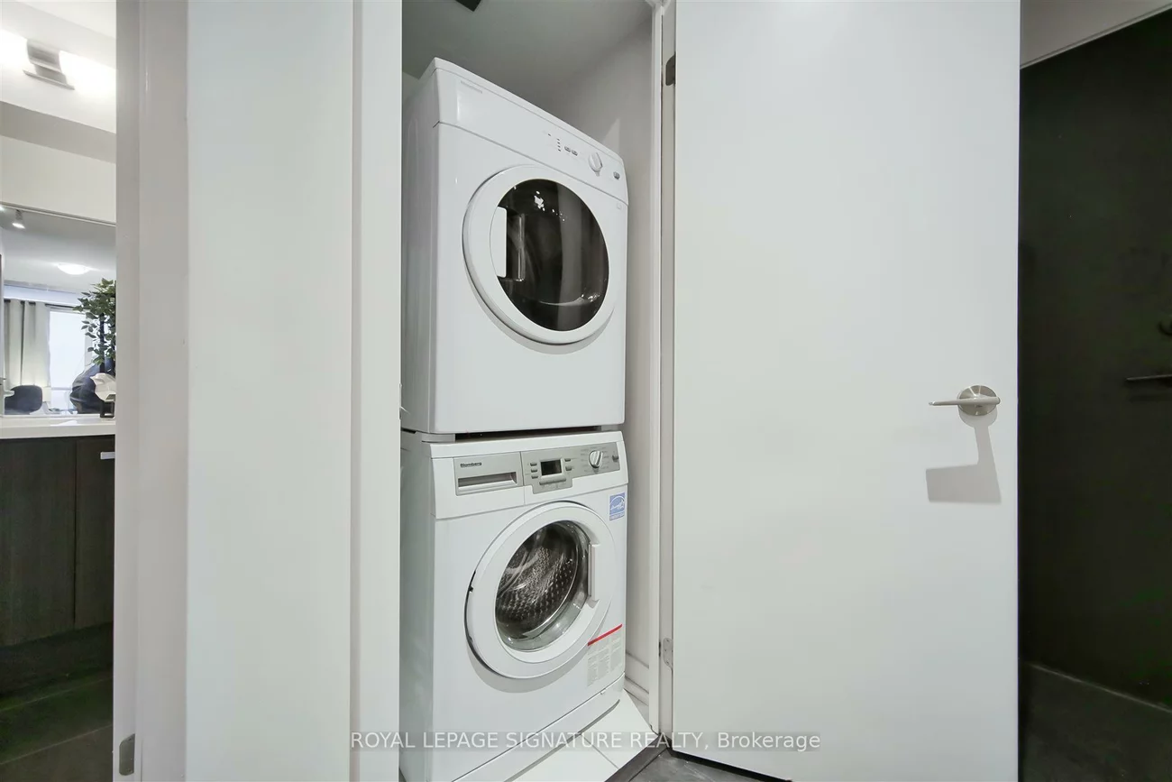 125, Redpath, Mount Pleasant West, Toronto