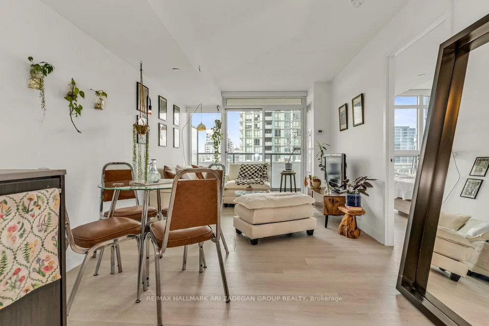 70, Queens Wharf, Waterfront Communities C1, Toronto