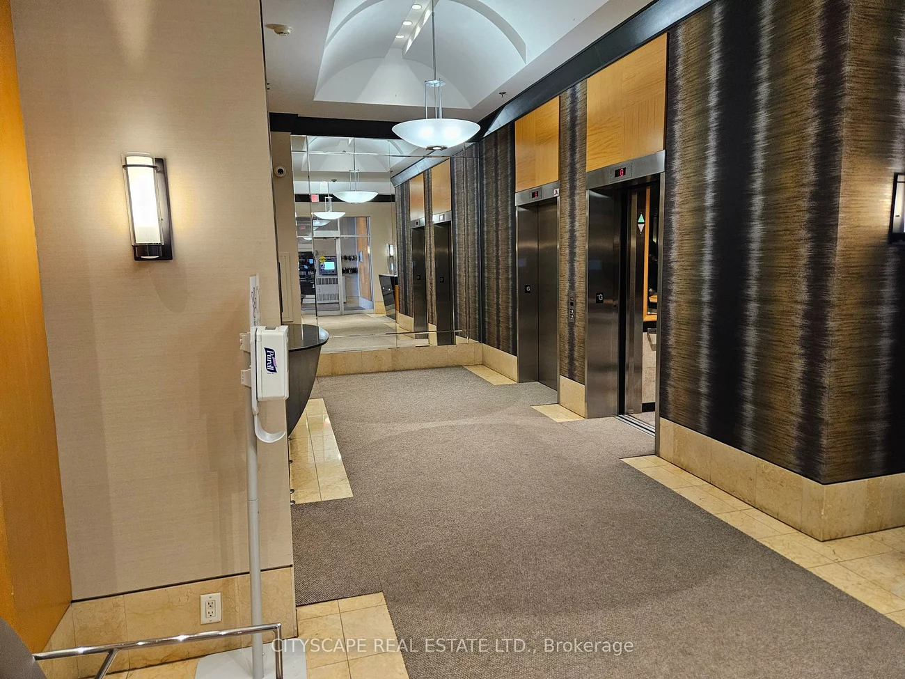 70, Alexander, Church-Yonge Corridor, Toronto