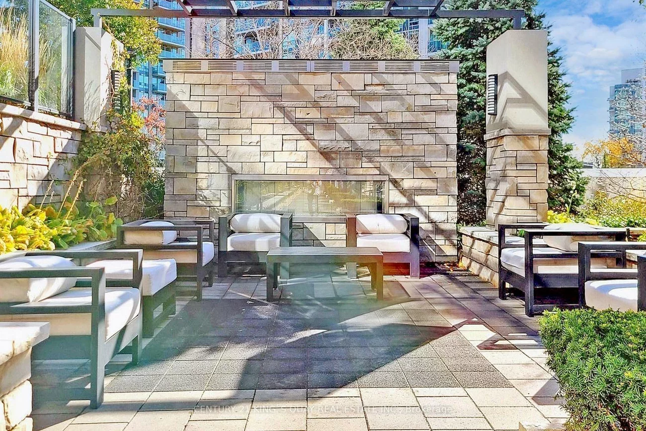 2, Anndale, Willowdale East, Toronto