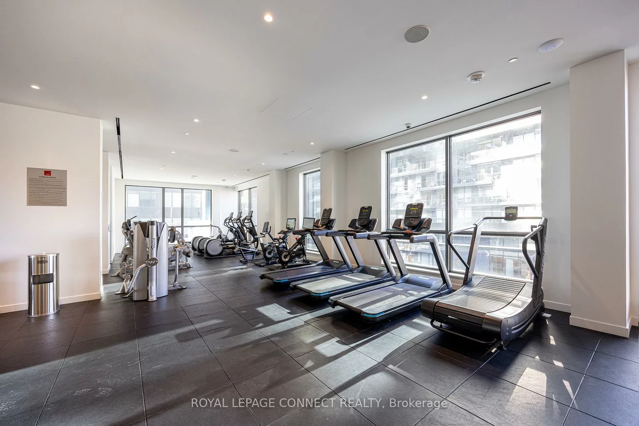 39, Roehampton, Mount Pleasant West, Toronto