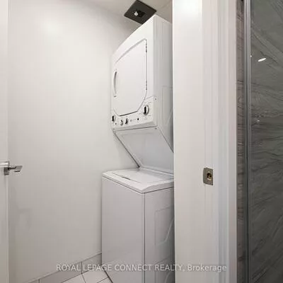 39, Roehampton, Mount Pleasant West, Toronto