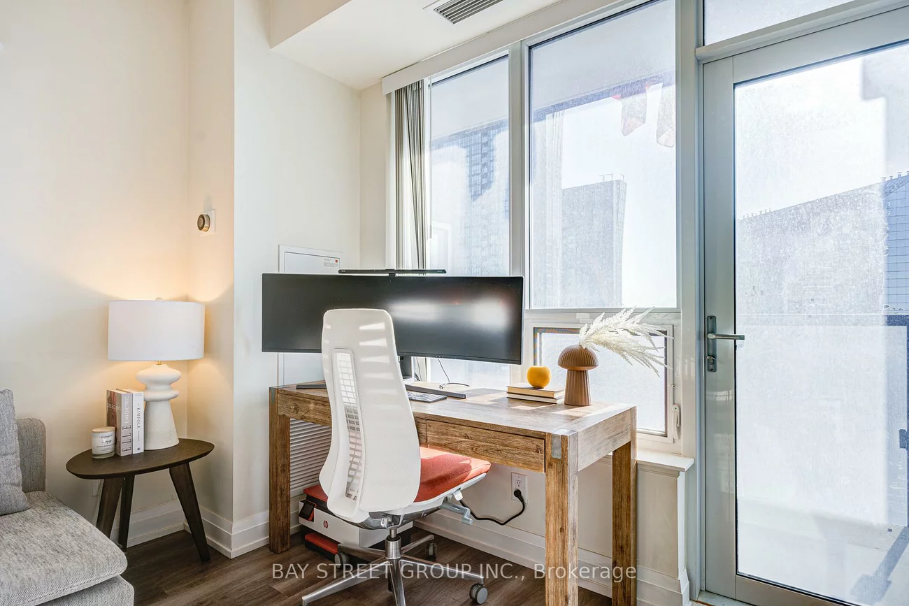 5, Sheppard, Willowdale East, Toronto