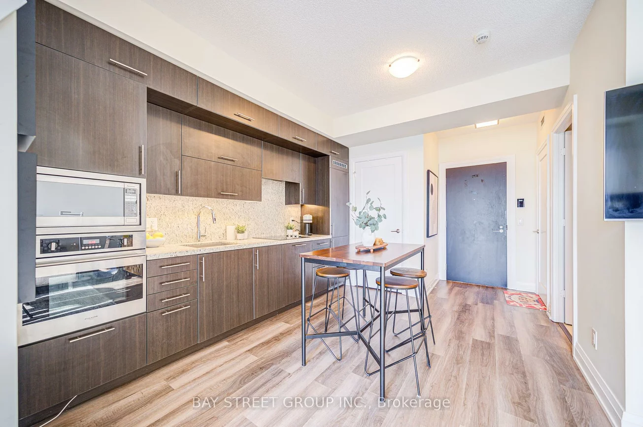 5, Sheppard, Willowdale East, Toronto