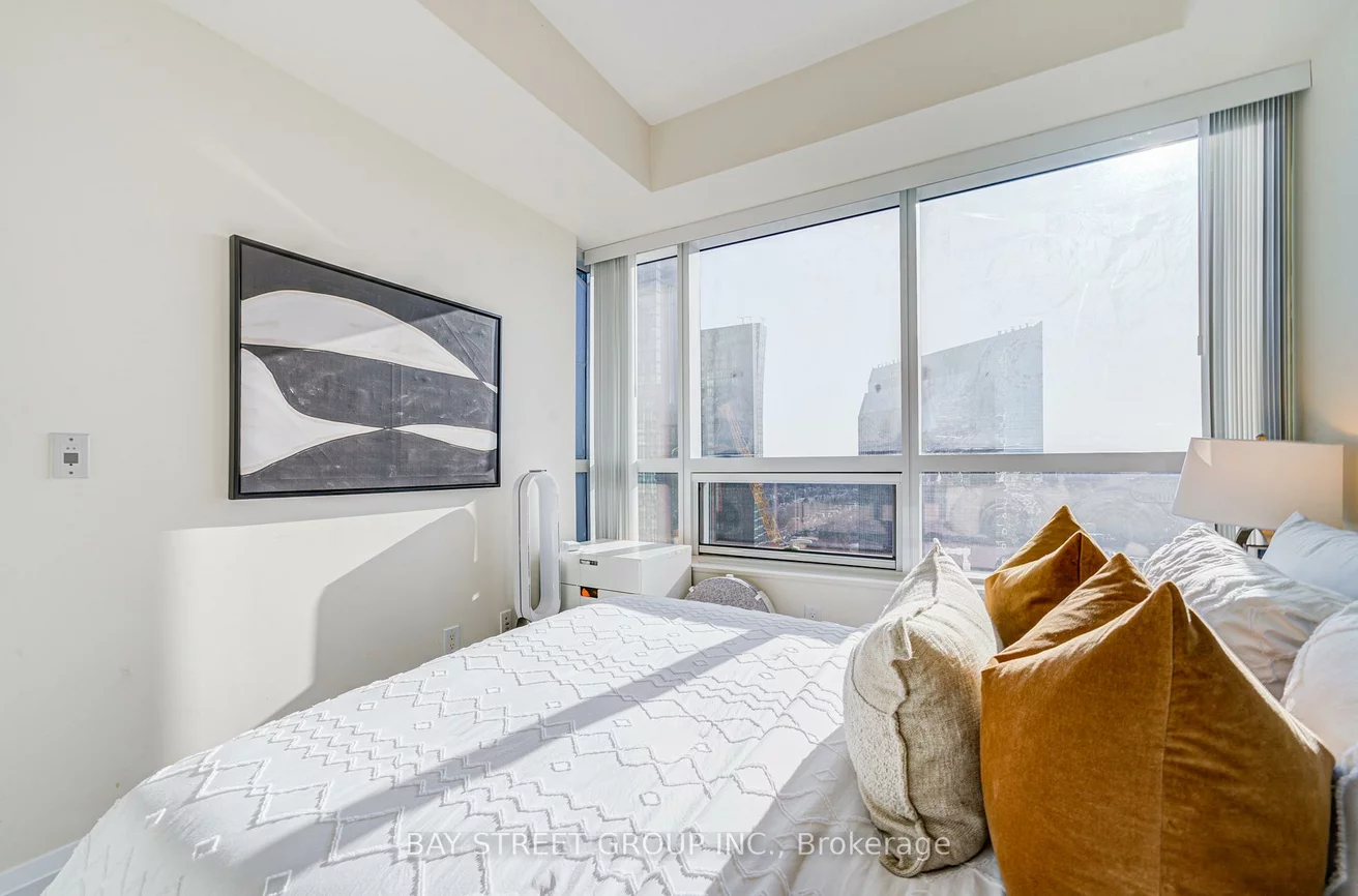 5, Sheppard, Willowdale East, Toronto