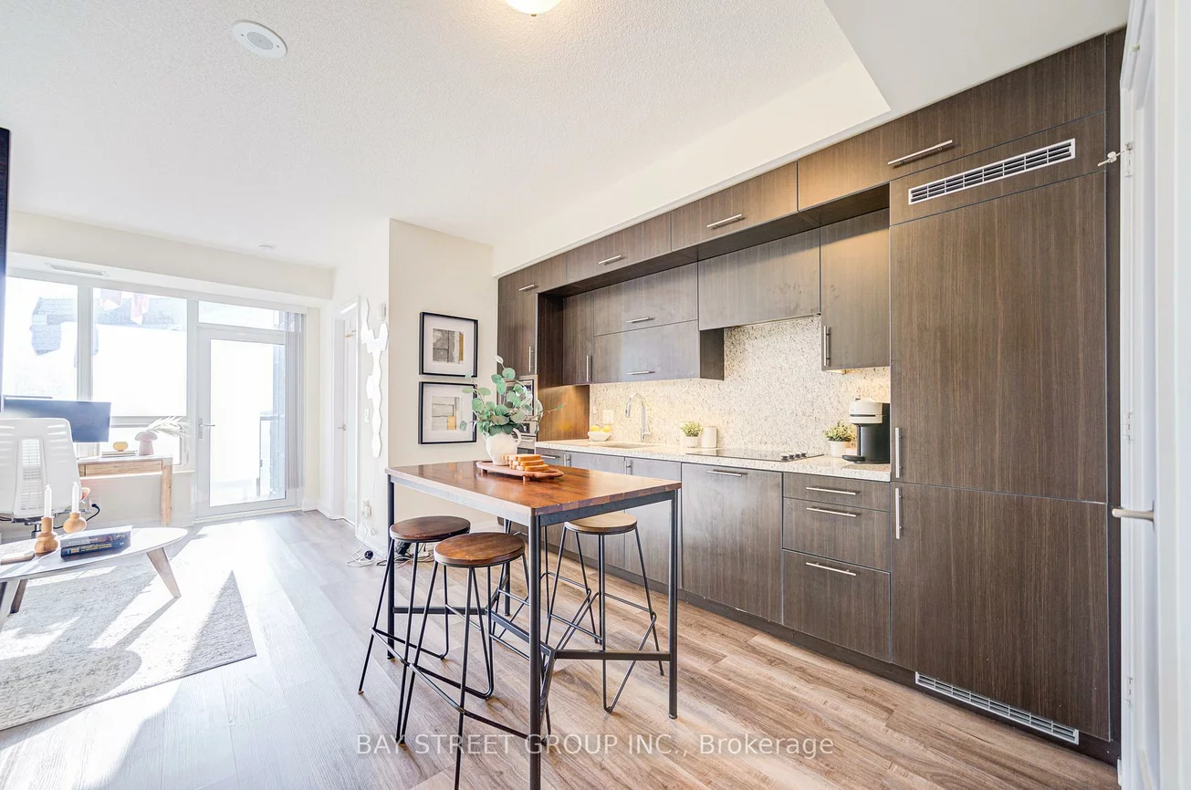 5, Sheppard, Willowdale East, Toronto