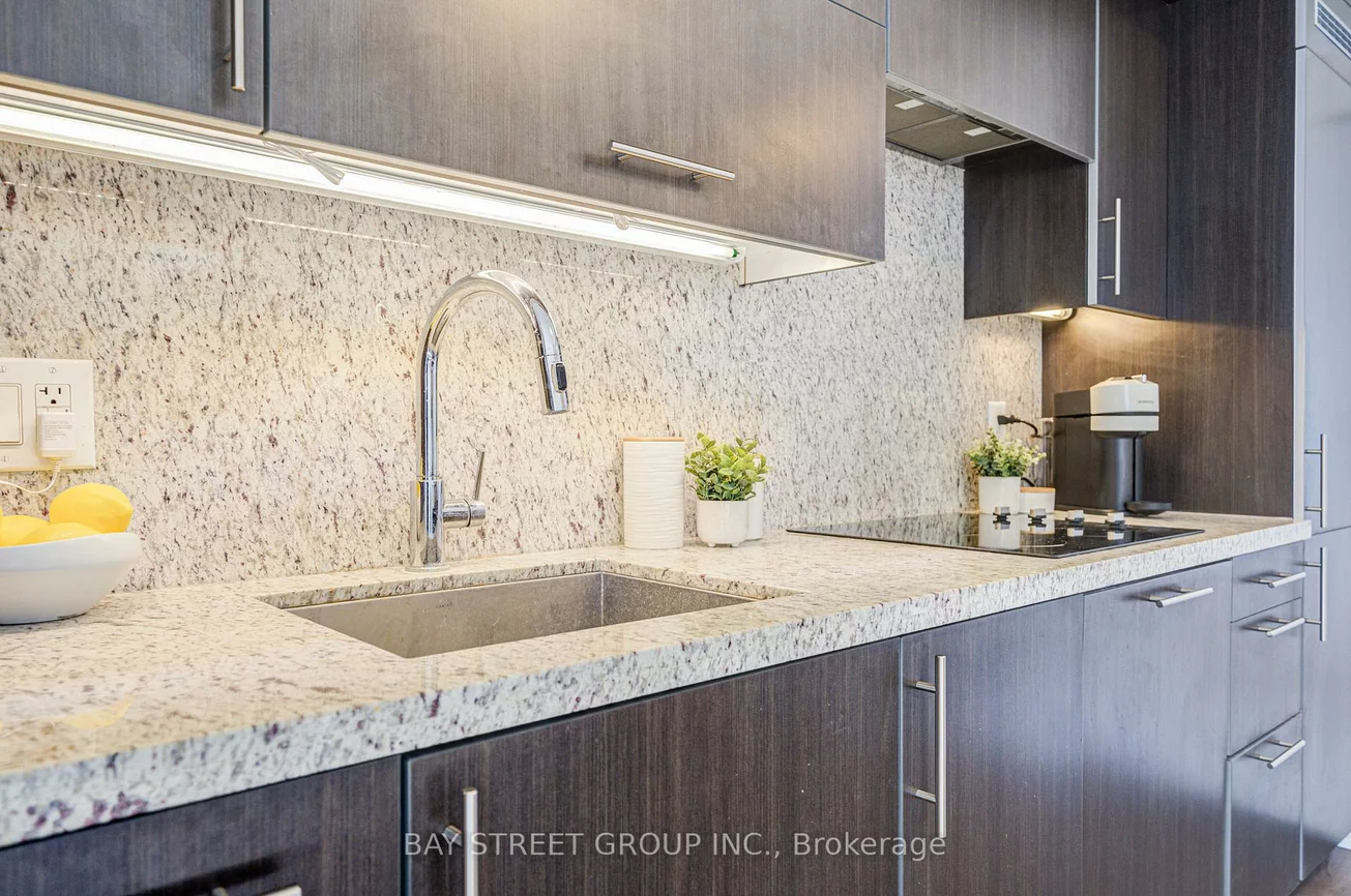 5, Sheppard, Willowdale East, Toronto