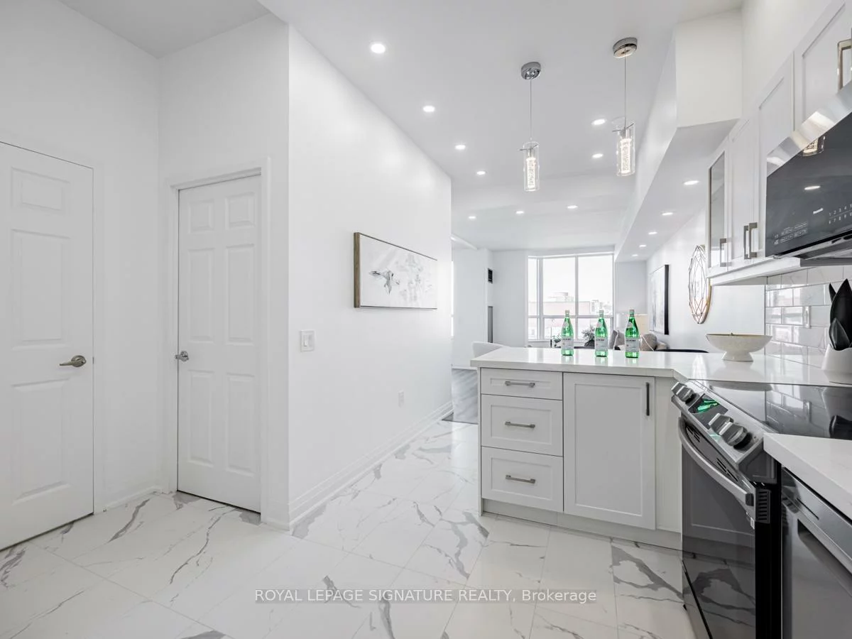 284, Bloor, Annex, Toronto