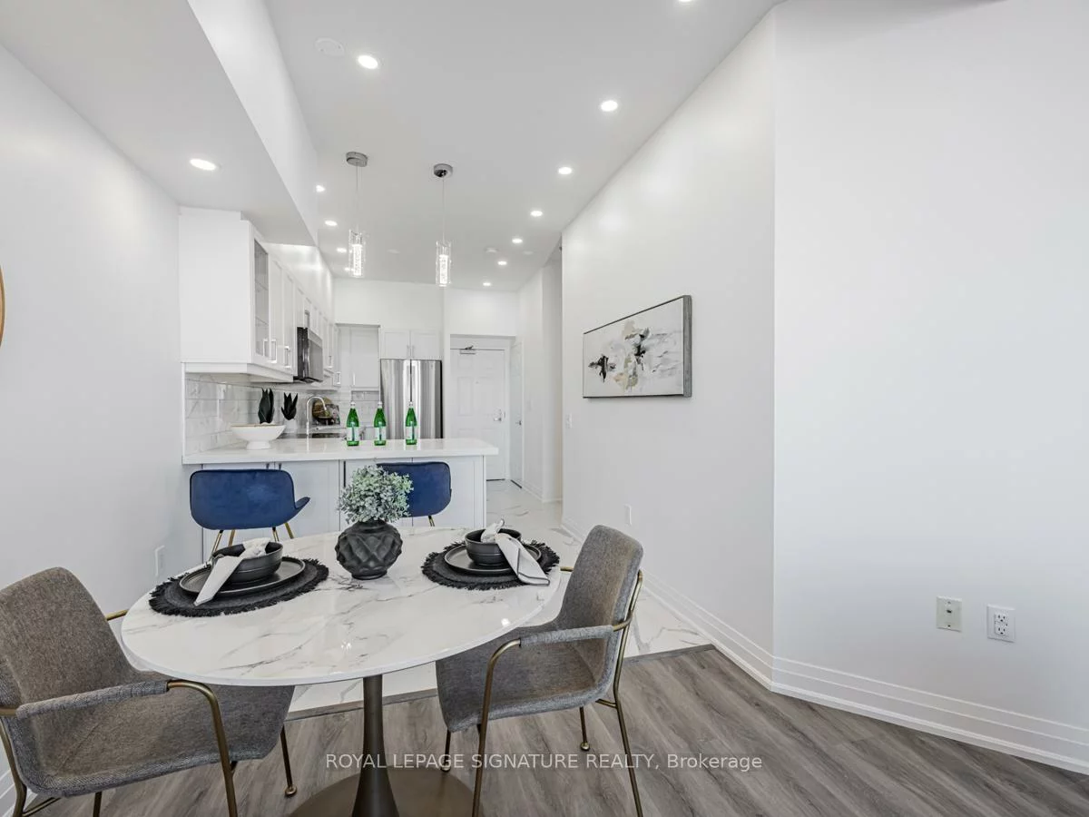 284, Bloor, Annex, Toronto