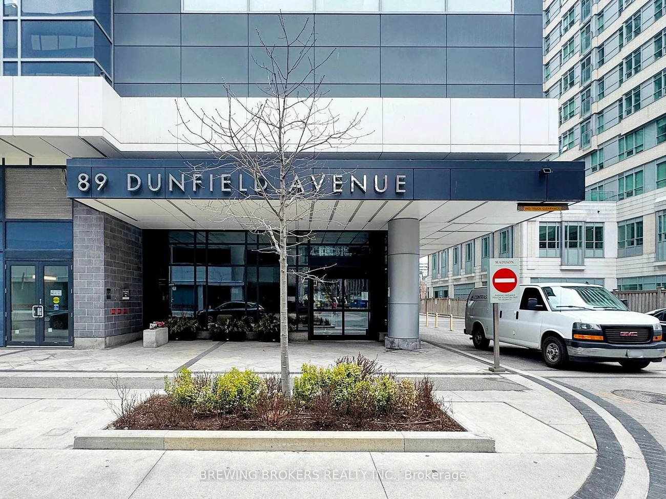 89, Dunfield, Mount Pleasant West, Toronto