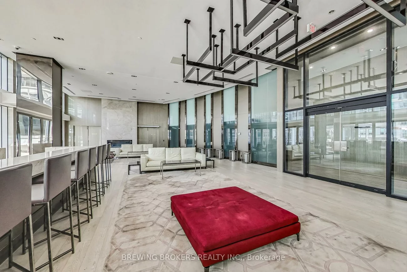 89, Dunfield, Mount Pleasant West, Toronto