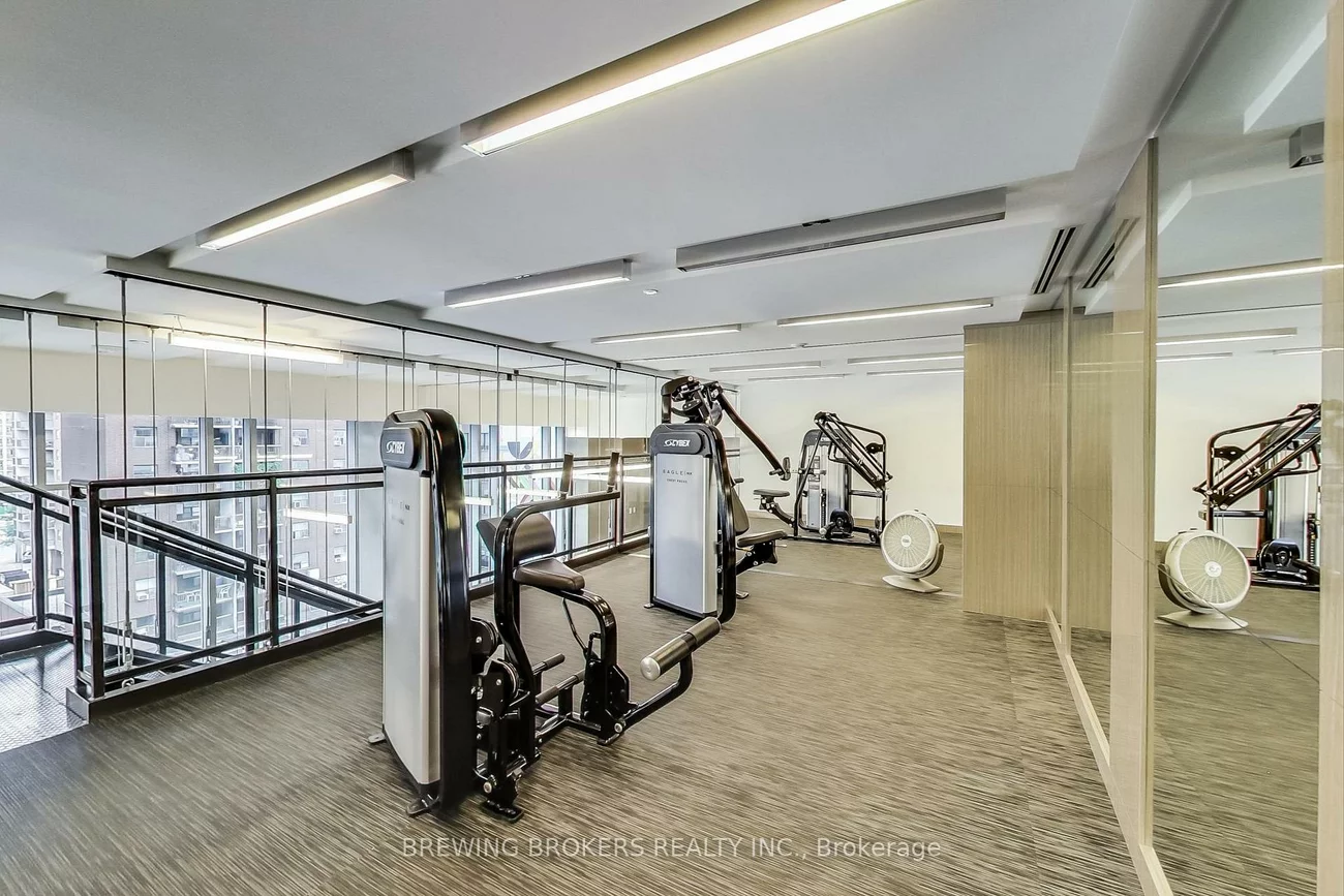 89, Dunfield, Mount Pleasant West, Toronto
