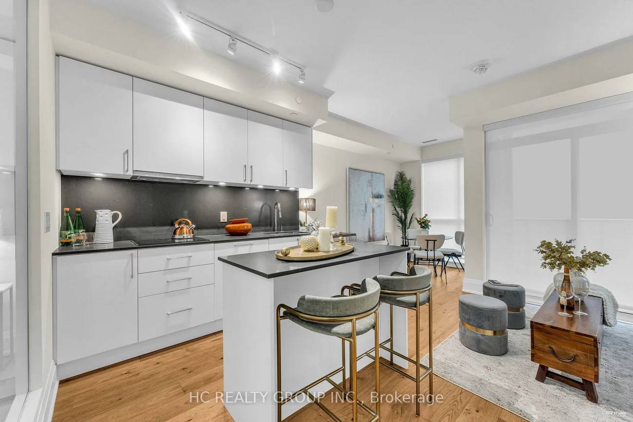 88, Cumberland, Annex, Toronto
