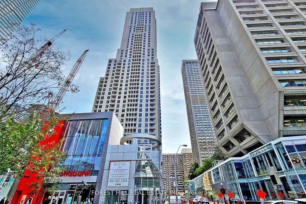35, Balmuto, Bay Street Corridor, Toronto